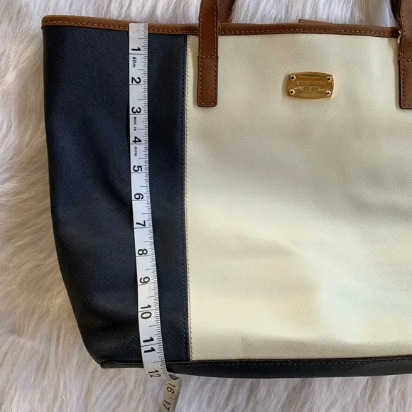 Michael Kors Jet Set Travel Large Tote - Navy/White Colorblock - Picture 4 of 11